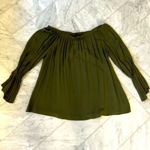 Off the shoulder Sanctuary top